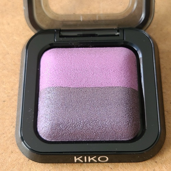 Kiko Milano • Bright Duo Eyeshadow • Mettalic Pearly Amethyst - Picture 6 of 8